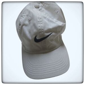 Nike White Youth Baseball Cap-One Size